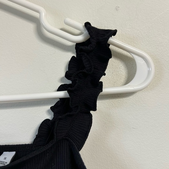 Sun • Deh Firecracker Cropped Tank Top - Picture 3 of 4